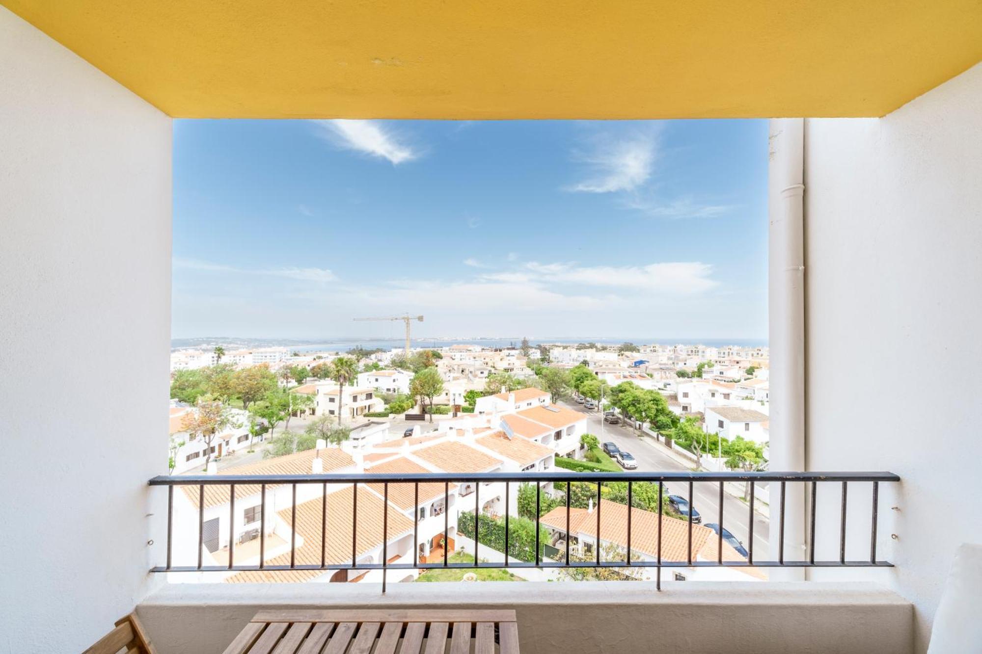 Torre Alta Apartments Lagos Bagian luar foto
