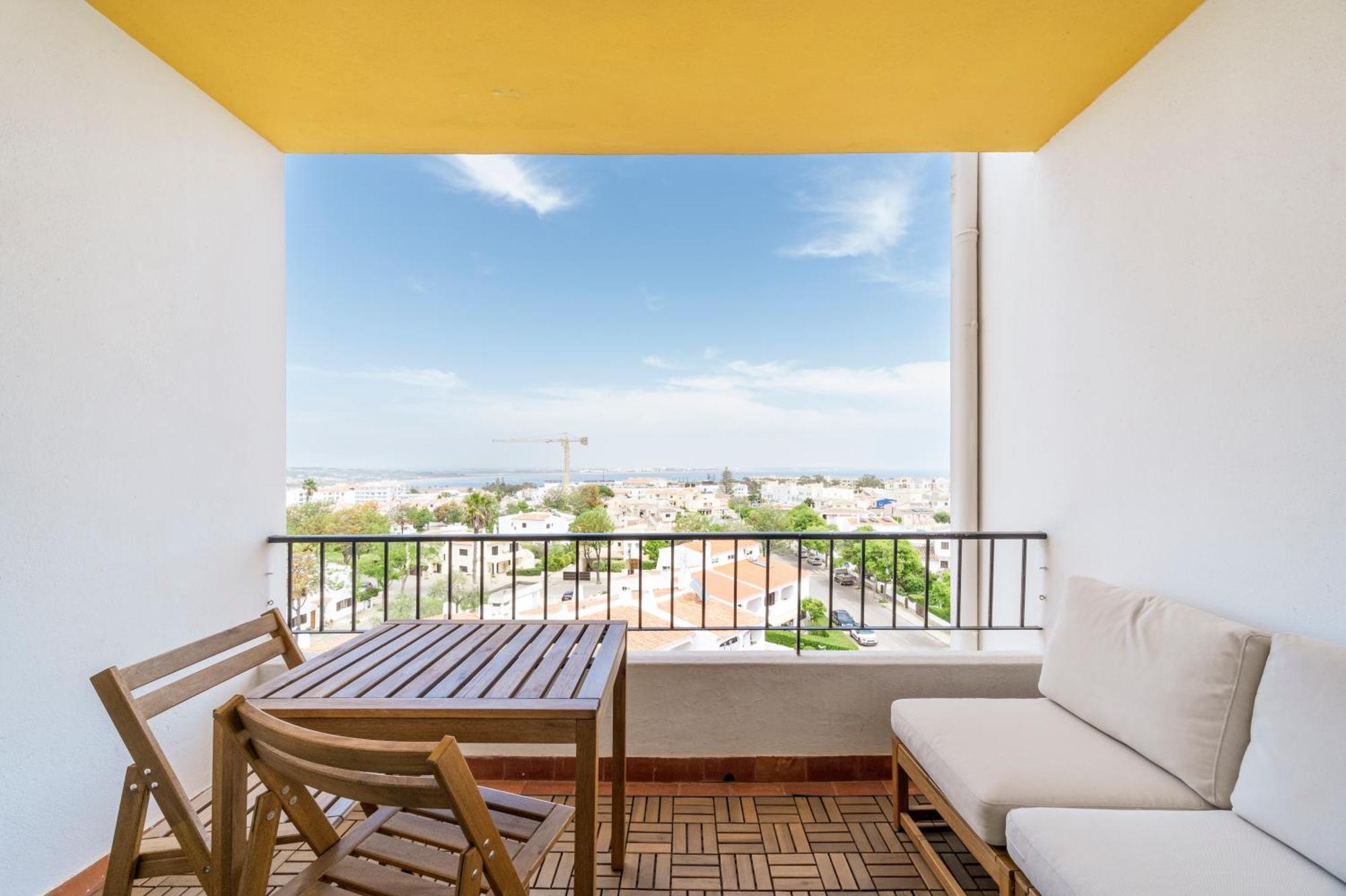 Torre Alta Apartments Lagos Bagian luar foto