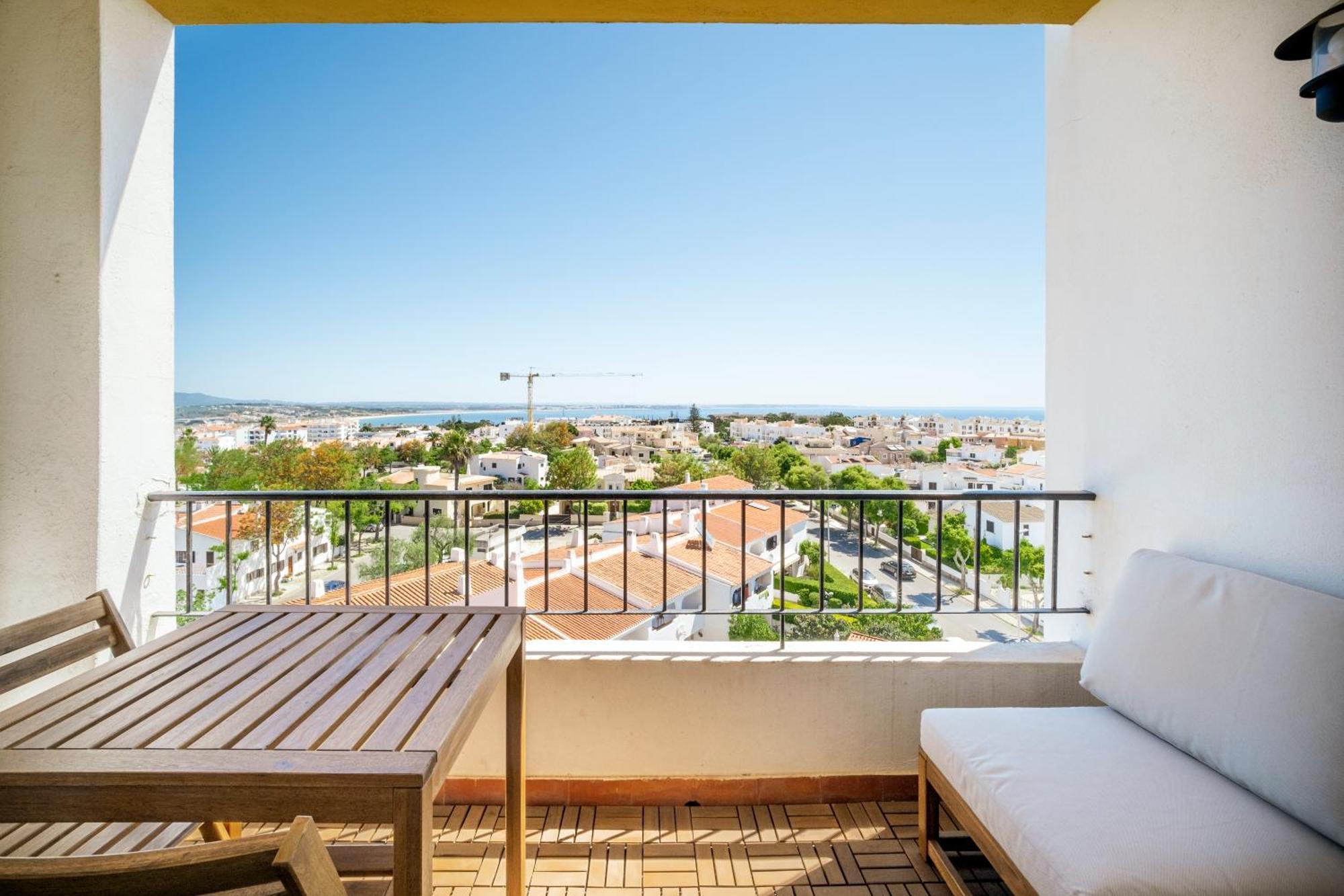 Torre Alta Apartments Lagos Bagian luar foto