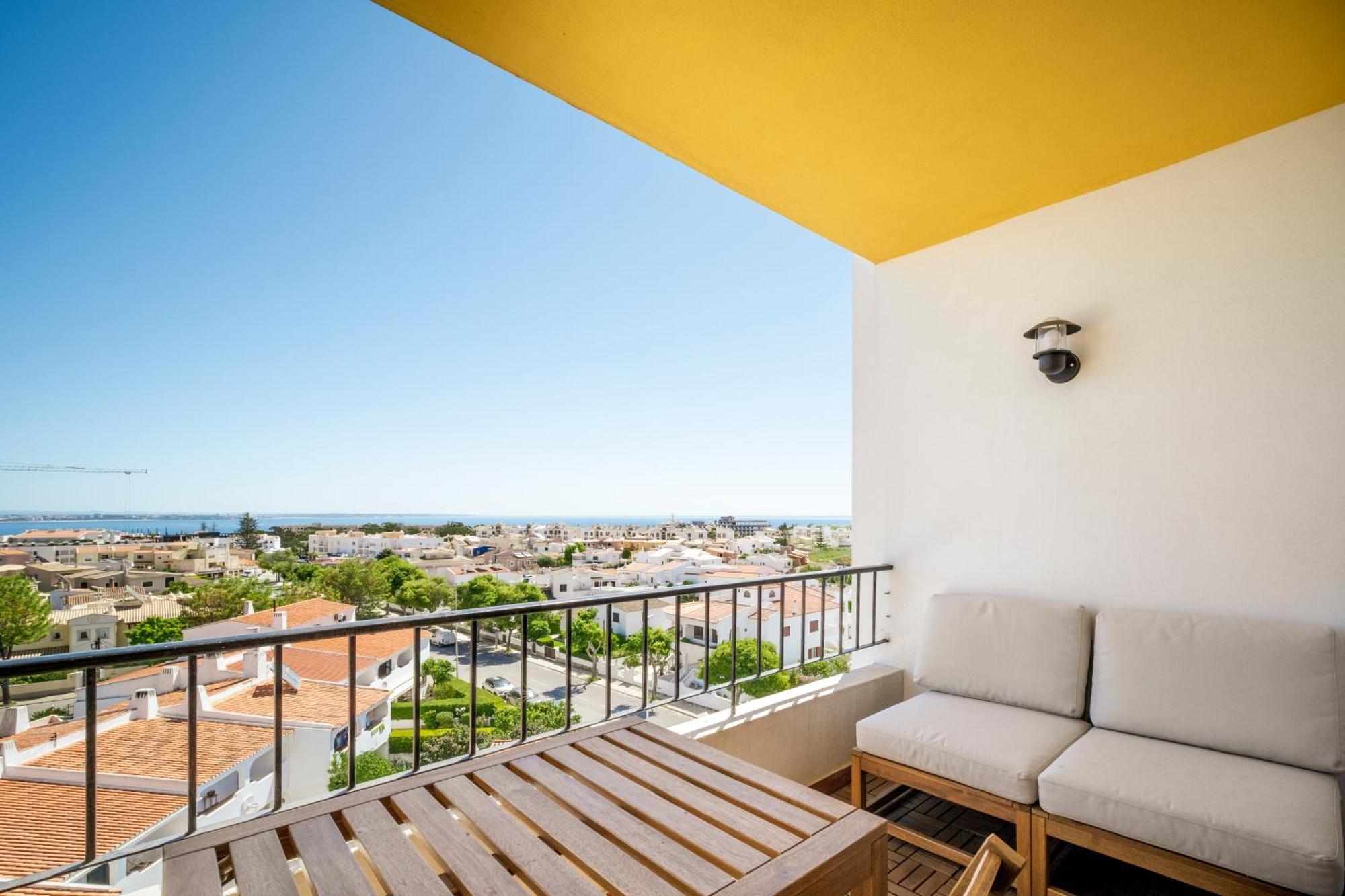 Torre Alta Apartments Lagos Bagian luar foto