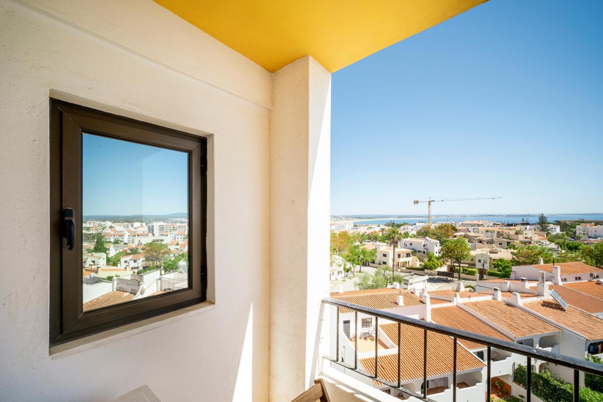 Torre Alta Apartments Lagos Bagian luar foto